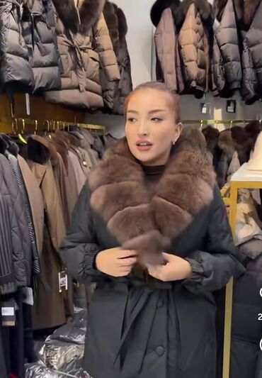 Пуховики и зимние куртки: Пуховик, Короткая модель, Ультралегкий, С поясом, С мехом, Все размеры — 10