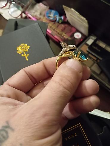 qara gül: “Golden Rose – By Good Gift” hədiyyə seti - Qutuda təqdim olunan — 1