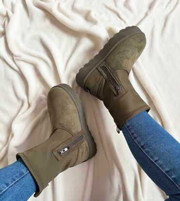 ugg brojevi: Ugg boots