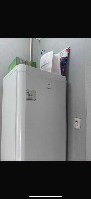 бу холодильник мини: Не рабочий холодильник,внутри все на местепродаю самовывозом