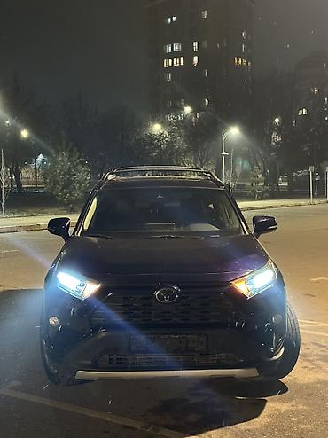 Toyota: Toyota RAV4: 2018 г., 2.5 л, Автомат, Бензин, Кроссовер — 2