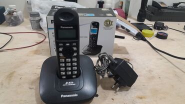 ev telefonlari: Stasionar telefon Panasonic, Simsiz, İşlənmiş, Ünvandan götürmə