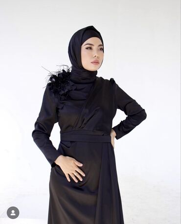 чёрное платье: Вечернее платье, А-силуэт, Длинная модель, Тафта, С рукавами, Стразы, M (EU 38)
