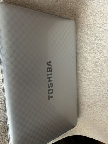 Masaüstü kompüterlər və iş stansiyaları: Toshiba Satellite noutbuku, L755-S5363 modeli, gündəlik istifadə üçün