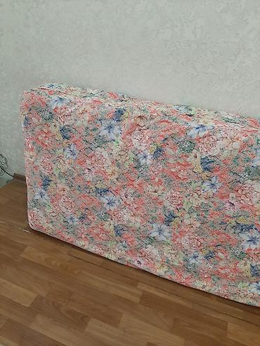 Продаю бу матрацы 2 штук. Чехол съёмный. Размер 190 см на 75 см