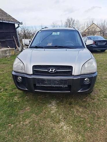 pezo 406: | HYUNDAI TUCSON CRDI 2006. GOD. - KOMPLETAN AUTO U DELOVIMA | — 1