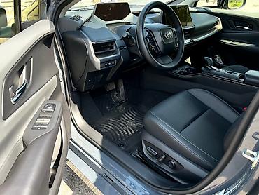 Toyota: Toyota Prius: 2023 г., 2 л, Вариатор, Гибрид, Хэтчбэк — 9