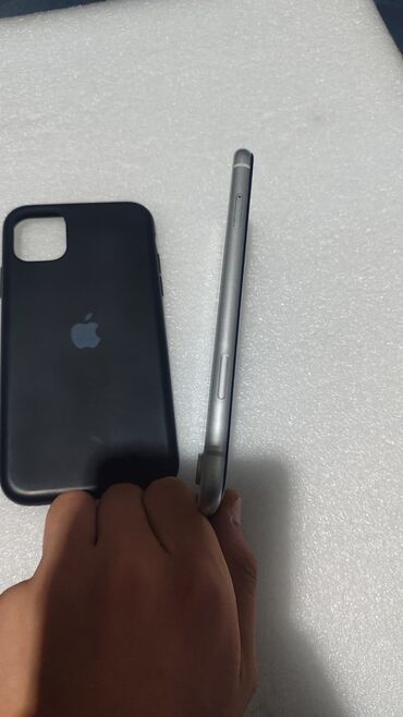 Apple iPhone: IPhone Xr, 128 GB, Ağ, Face ID, Simsiz şarj — 9