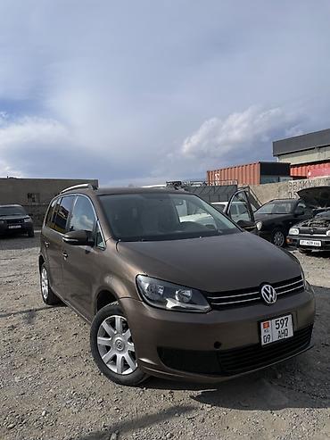 Volkswagen: Volkswagen Touran: 2018 г., 1.6 л, Механика, Бензин, Минивэн — 1