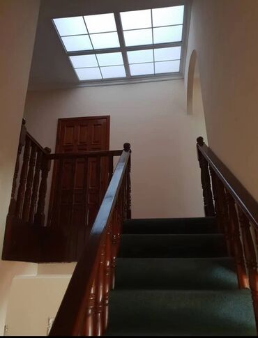 Долгосрочная аренда домов: 350 м², 9 комнат — 7