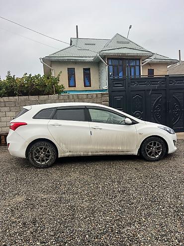 авто без прав: Hyundai i30: 2016 г., 1.6 л, Механика, Бензин, Универсал — 5