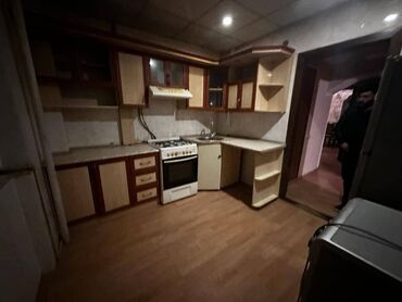 Köhnə tikili: Bakı, Bakıxanov qəs., 3 otaqlı, Köhnə tikili, m. Neftçilər, 98 kv. m -da lalafo.az — 10 Köhnə tikili: Bakı, Bakıxanov qəs., 3 otaqlı, Köhnə tikili, m. Neftçilər, 98 kv. m — 10