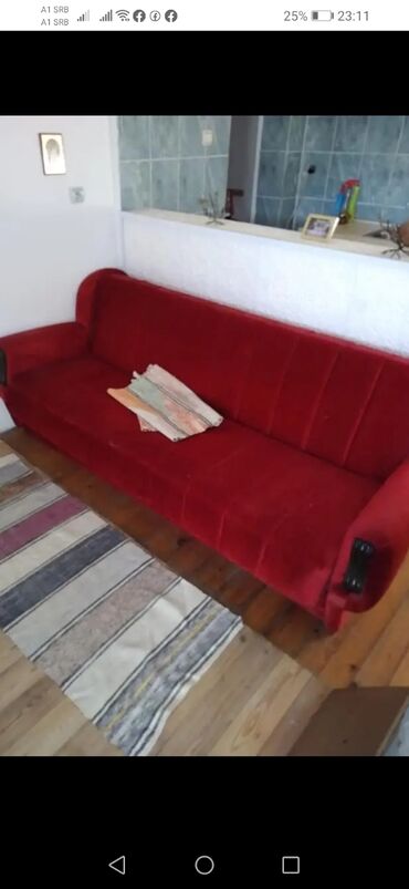 Sofe i kaučevi: Dvosed, bоја - Crvena, Upotrebljenо