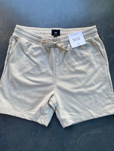 proljetne jakne c: H&M bermude S i M vel jos