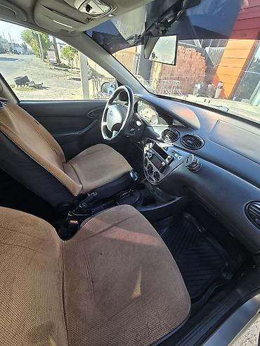 дешевые спортивные машины бу: Ford Focus: 2001 г., 1.6 л, Автомат, Бензин, Хэтчбэк — 3