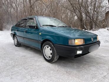 Volkswagen: Volkswagen Passat: 1993 г., 1.8 л, Механика, Бензин, Седан