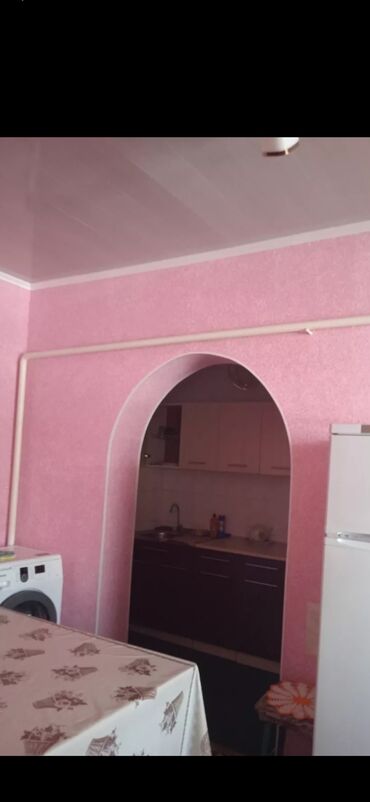 токмок дома: 42 кв. м, 3 бөлмө, Сарай