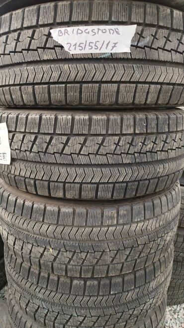 Шины: Шины 215 / 55 / R 17, Зима, Б/у, Комплект, Легковые, Япония, Bridgestone