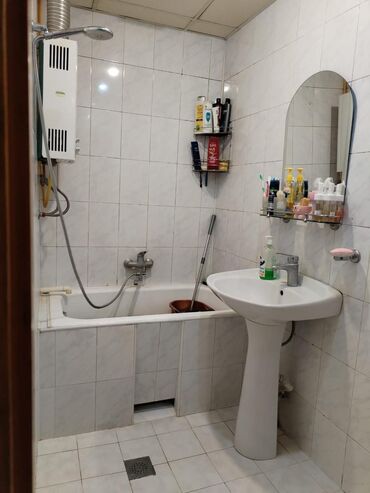 Uzunmüddətli kirayə mənzillər: Əhmədli metrosuna piyada yaxınlıqda Heydər Əliyev parkı, 260 nömrəli — 9