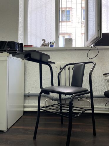 писменные столы: Стол, цвет - Черный, Новый
