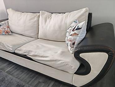 forma ideale ugaone komode: Trosed + dvosed + fotelja – set za dnevnu sobu

Za vise info. inbox — 3