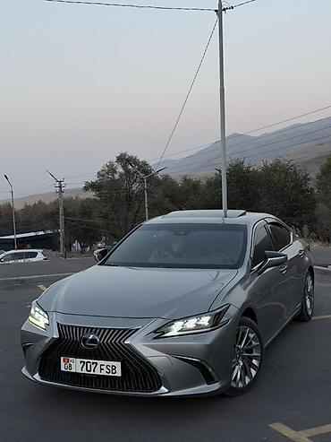 мерседес бенц с: Lexus ES: 2019 г., Автомат, Гибрид, Седан — 1