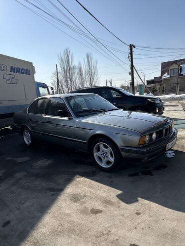 рассрочка афто: BMW 5 series: 1988 г., 2.5 л, Механика, Бензин, Седан
