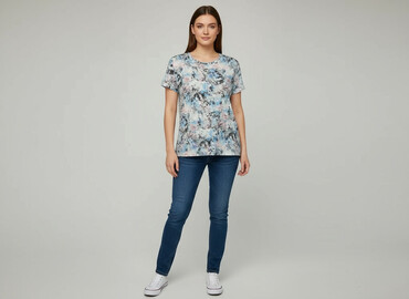 shein t shirty plus size: Women`s T-shirt, size M