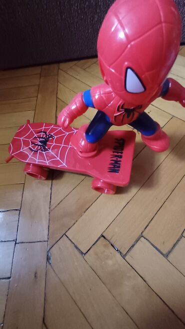 Игрушки: Продаётся детская игрушка человек-паук катающий скейт музыкальный на at lalafo.kg — 10 Игрушки: Продаётся детская игрушка человек-паук катающий скейт музыкальный на — 10