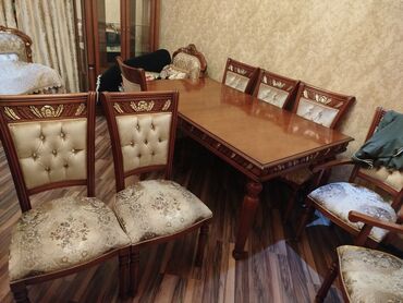 Taburetlər: Qonaq otağı üçün, Açılmayan, Dördbucaq masa, 8 stul