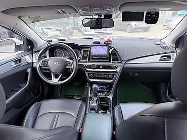 Hyundai: Hyundai Sonata: 2021 г., Седан — 18