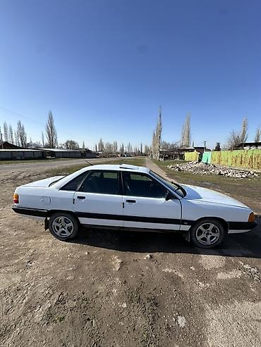 аварийная пассат: Audi 100: 1988 г., 1.8 л, Механика, Газ, Седан — 3