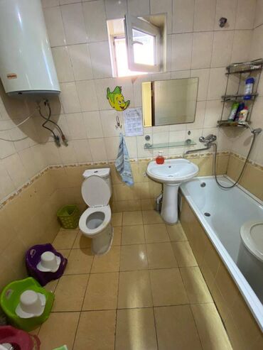 Офисы: Продаю Офис 220 м², С ремонтом, Без мебели, Административное здание, 2 этаж — 15