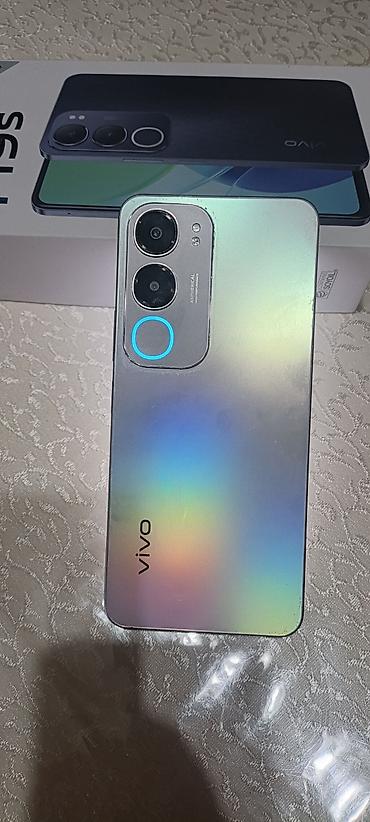 Vivo: Vivo Y19, 128 GB, Face ID — 4