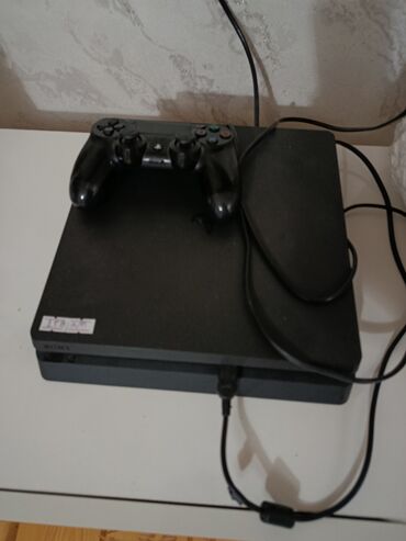 ps4 kreditle: . Ps4. 1TB yaddaş orginal pult 14 oyun
