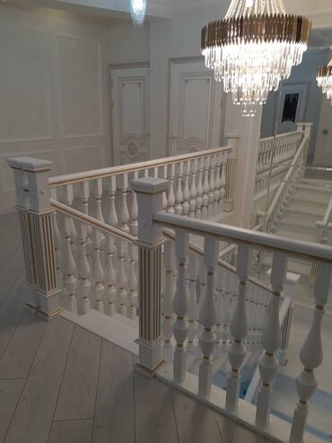 Обшивка лестниц: Лестница двери лучшего качества. звоните — 8