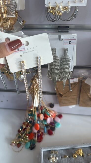 Bijuteriya dəstləri: Qadın bəzək aksesuarları – geniş seçim Məhsullar: - Qızılı tonlarda — 13