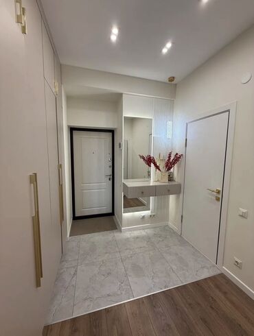 помещение в аренду кара балта: 2 комнаты, 50 м², Элитка, 2 этаж, Евроремонт