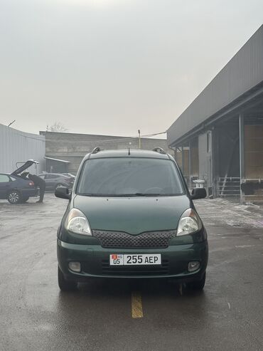 Toyota: Toyota Yaris Verso: 2000 г., 1.5 л, Механика, Бензин, Универсал — 9