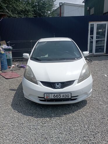 фары mark 2: Honda Fit: 2012 г., 1.5 л, Автомат, Бензин, Хэтчбэк