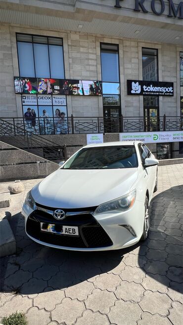 автомобил тико: Toyota Camry: 2016 г., 2.4 л, Автомат, Гибрид, Седан