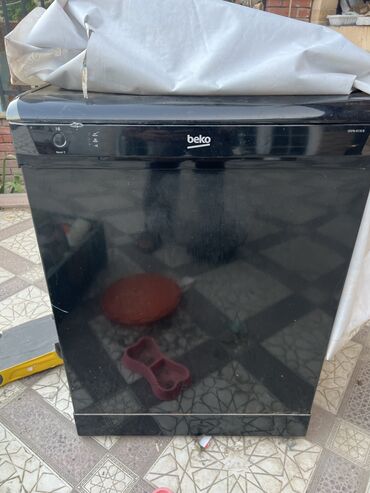 beko soyuduculari: Beko qabyuyan. İsitmir sadəcə. Qalan hər şey işləkdir. Sadece teni