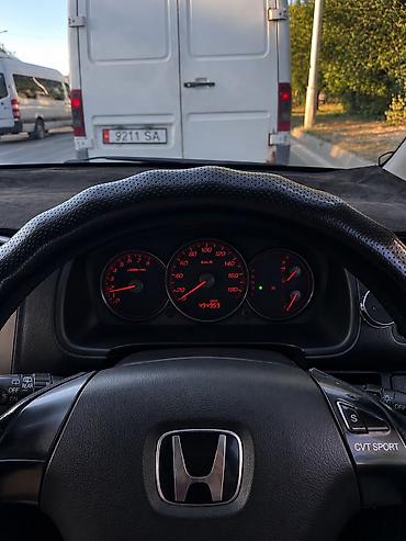 вмятина: Honda Stream: 2004 г., 2 л, Автомат, Бензин, Минивэн — 10