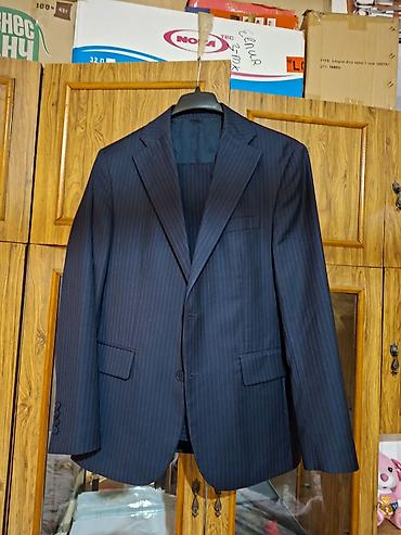 Kostyumlar: "Scallezioni Limited Edition Lanificio F.lli Cerruti" brendi olan Kişi — 1