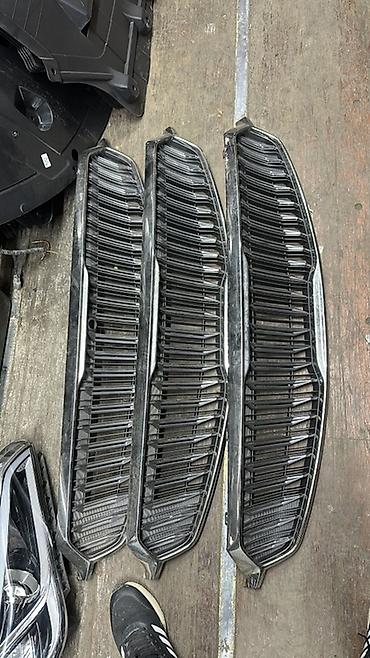 Бампер и комплектующие: Бампер Kia, Оригинал — 33