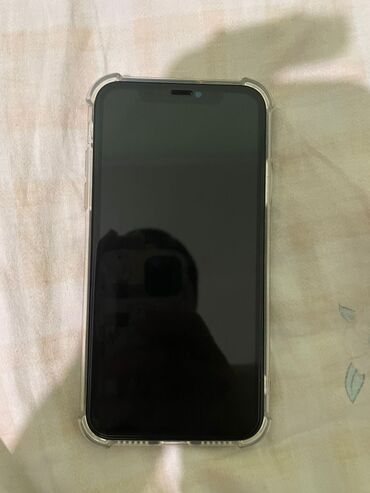 телефоны xiaomi redmi 10 с: IPhone 11, Б/у, 128 ГБ, Белый, Зарядное устройство, Защитное стекло, Чехол, 76 %