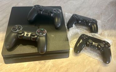 ps4 irşad: Plastation 4 slim,az işlenib original pult.İkisi yeni,ikisi az