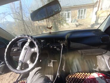 Volkswagen: Volkswagen Jetta: 1997 г., 1.6 л, Механика, Бензин, Седан — 3