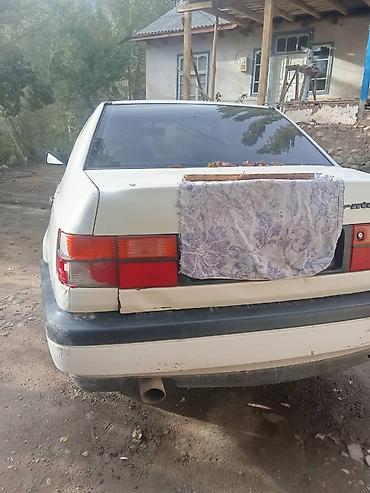 Volkswagen: Volkswagen Vento: 1994 г., 1.8 л, Механика, Бензин, Седан — 4