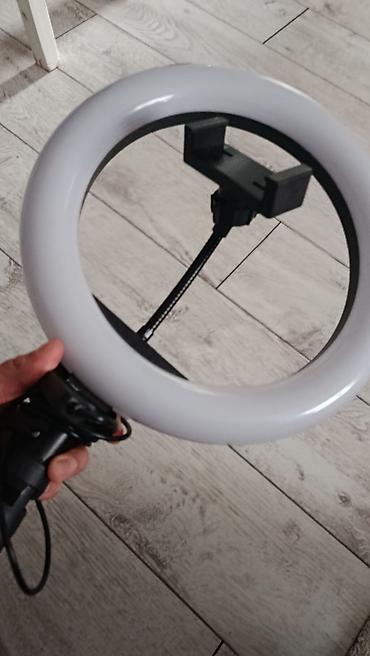 tripod led: LED halqa işıq tripodla - 26 sm ətraflı LED halqa işıq - Mərkəzdə — 3